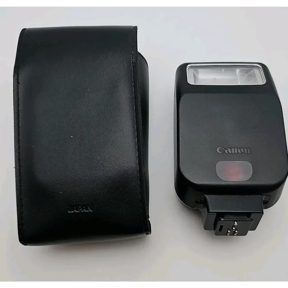 Canon Speedlite 200E Shoe Mount Flash With Case Very Clean